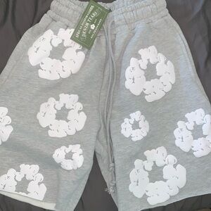 New authentic denim tears shorts